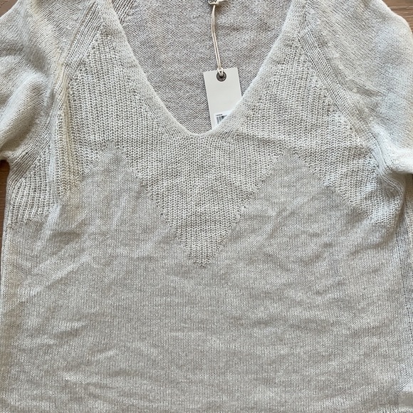 Off White Sweater - Picture 2 of 5